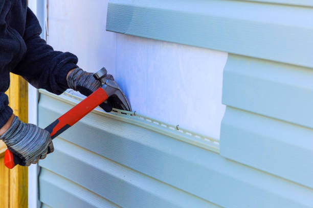 Reliable Siding Repair contractor in Fort Bragg, NC by Creative Siding